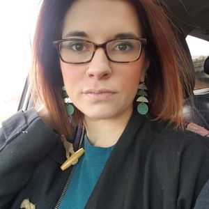 Meet your posher, Becca